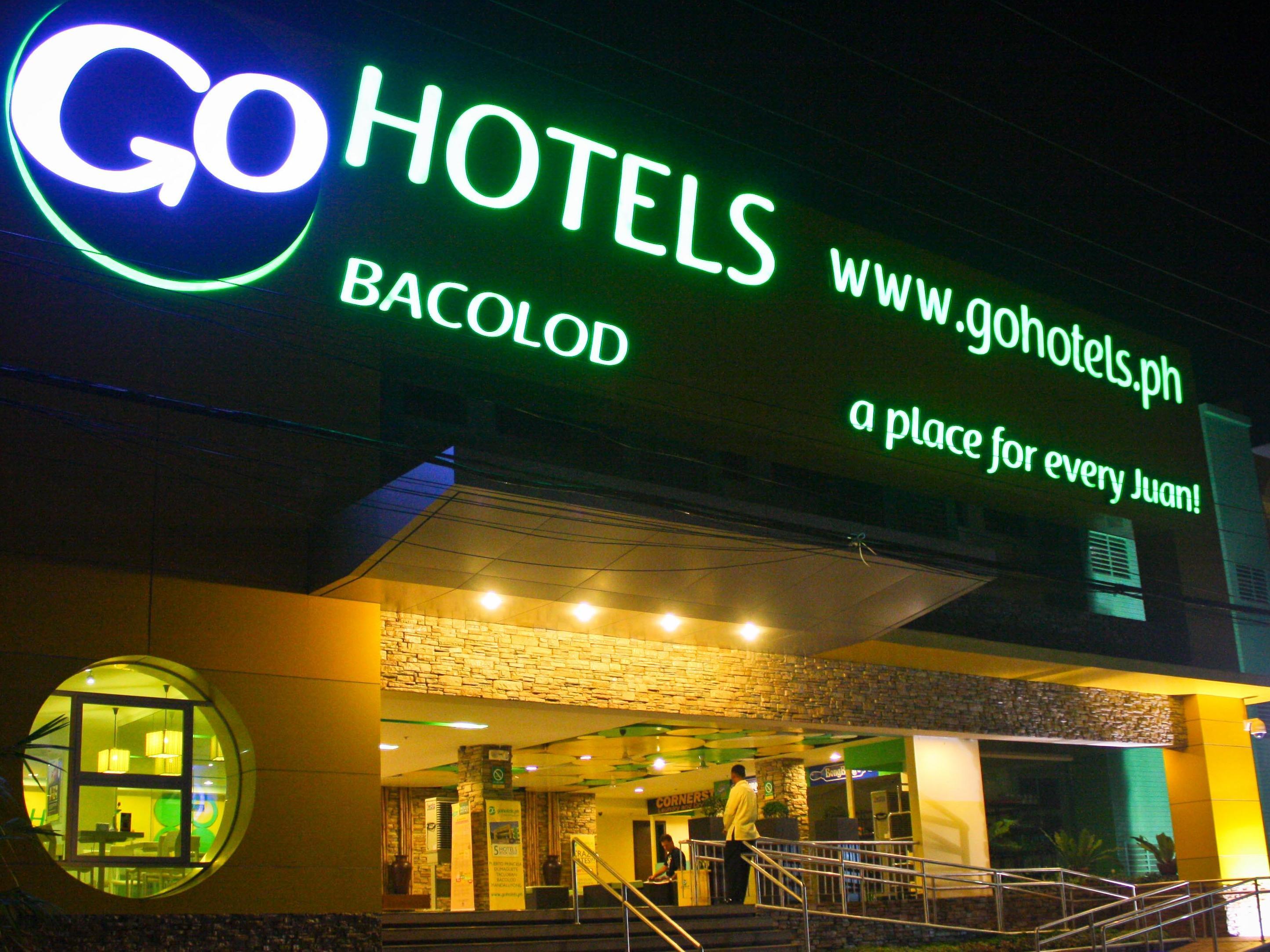 Go Hotels Bacolod Exteriör bild